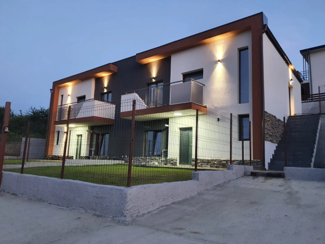 Casa 3 camere - CUG